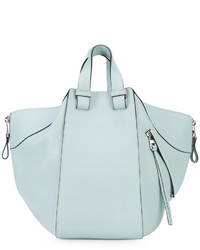 Женская голубая сумка от Loewe