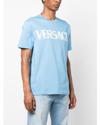 Мужская голубая футболка с круглым вырезом с вышивкой от Versace