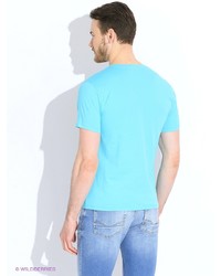 Мужская голубая футболка от GUESS