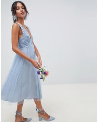 Голубое кружевное платье-миди от ASOS DESIGN