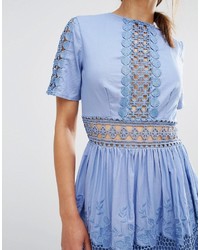 Голубое кружевное платье с вышивкой от Asos