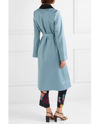 Женское голубое пальто от Stine Goya