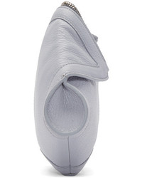 Голубой кожаный клатч от Alexander McQueen