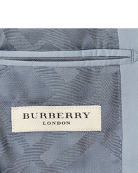 Голубой костюм от Burberry