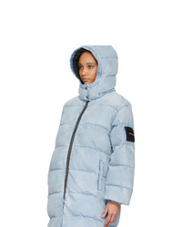 Женский голубой пуховик от Alexander Wang