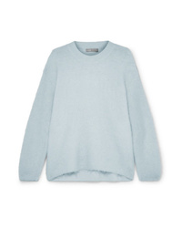 Голубой свободный свитер
