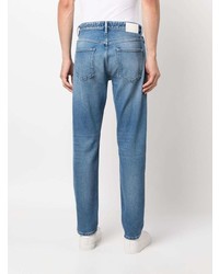 Мужские голубые джинсы от Closed