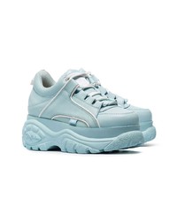 Голубые кожаные кроссовки на танкетке от Buffalo