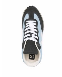 Мужские голубые кроссовки от Veja