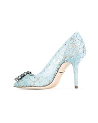 Голубые кружевные туфли с украшением от Dolce & Gabbana
