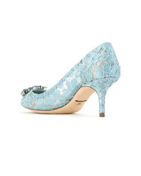 Голубые кружевные туфли с украшением от Dolce & Gabbana