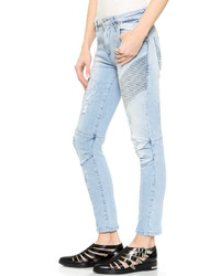 Женские голубые рваные джинсы от Balmain