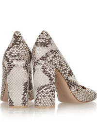 Голубые туфли со змеиным рисунком от Gianvito Rossi