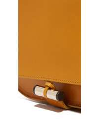 Женская горчичная сумка от A.P.C.