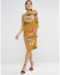 Горчичное платье прямого кроя с вышивкой от Asos