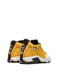 Мужские горчичные кроссовки от Jordan