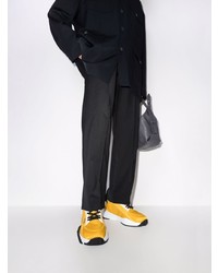 Мужские горчичные кроссовки от Fendi