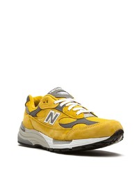 Мужские горчичные кроссовки от New Balance