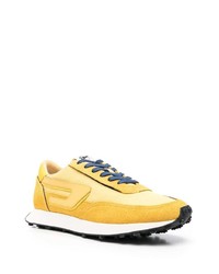 Мужские горчичные кроссовки от Diesel