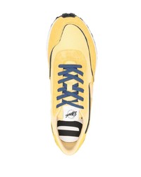 Мужские горчичные кроссовки от Diesel