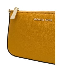 Горчичный кожаный клатч от MICHAEL Michael Kors