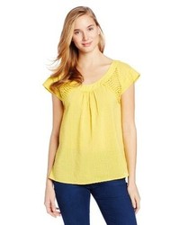 Желтая блуза с коротким рукавом