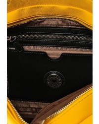 Желтая кожаная большая сумка от Love Moschino