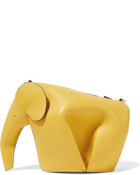 Женская желтая кожаная сумка от Loewe