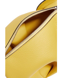 Женская желтая кожаная сумка от Loewe