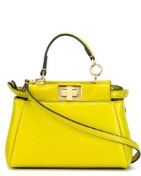 Женская желтая кожаная сумка от Fendi