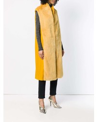 Женская желтая меховая безрукавка от Liska