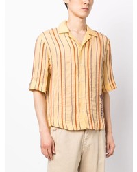 Мужская желтая рубашка с коротким рукавом в вертикальную полоску от Jacquemus
