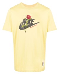 Мужская желтая футболка с круглым вырезом с принтом от Nike