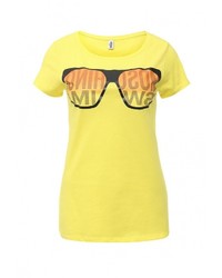 Женская желтая футболка с принтом от Moschino