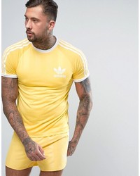 Мужская желтая футболка от adidas