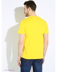 Мужская желтая футболка от Fine Joyce