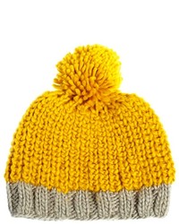 Женская желтая шапка