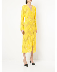 Желтое кружевное платье с запахом от Goen.J