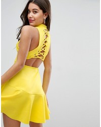 Желтое кружевное платье от Asos