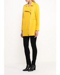 Женское желтое пальто от Versace Jeans