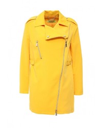 Женское желтое пальто от Versace Jeans