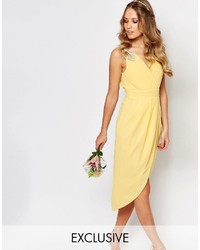 Желтое платье-миди от TFNC