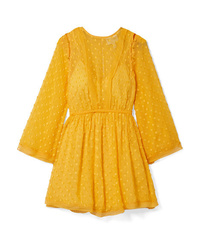 Желтое шифоновое платье прямого кроя