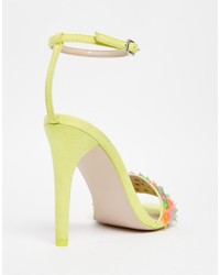 Желтые босоножки на каблуке от Asos