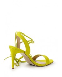 Желтые замшевые босоножки на каблуке от Aldo