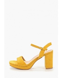 Желтые замшевые босоножки на каблуке от Ideal Shoes