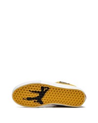 Мужские желтые замшевые высокие кеды от Vans