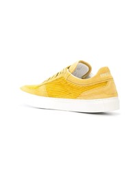 Мужские желтые замшевые низкие кеды от Stone Island