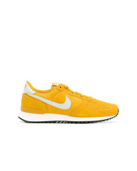 Мужские желтые замшевые низкие кеды от Nike
