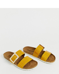 Желтые замшевые сандалии на плоской подошве от ASOS DESIGN